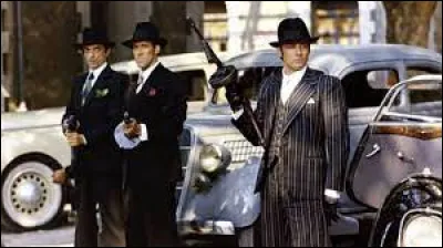 Quel est ce film réalisé par Jacques Deray avec Alain Delon dans le rôle principal ?