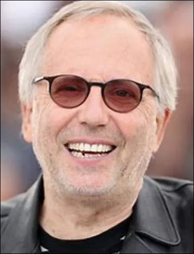 Quel est le prénom de cet acteur français dont le nom en verlan est Nichilu ?