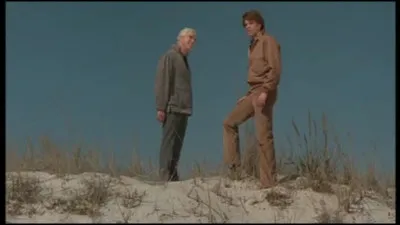 Dans le segment 3 Un truc pour se marrer, que va faire Richard Vickers à lamant de sa femme ainsi quà sa femme ?