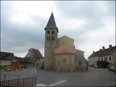 Voici l'église Saint-Didier à Rigny-sur-Aurroux. Village de l'arrondissement de Charolles, il se situe dans le département ...