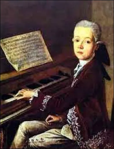 À quel âge Wolfgang Amadeus Mozart a-t-il créé son premier opéra intitulé "Apollo et Hyacinthus" ?