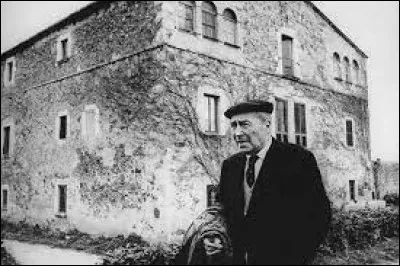 Qui est l'auteur du ''Cahier gris' ?