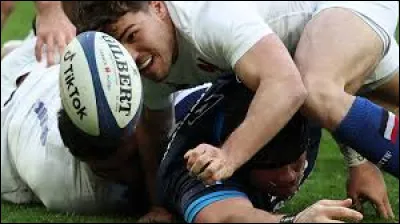 Et vous aurez au moins marqué ... points comme avec un ballon aplati au rugby !