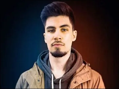 Qui est ce youtubeur ?