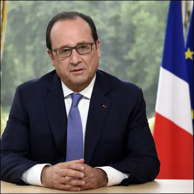 En quelle année François Hollande est-t-il devenu premier secrétaire du Parti socialiste ?