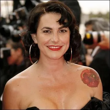 Quelle chanson a rendue clbre LIO ?