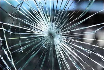 Comment appelle-t-on le verre refroidi instantanément ?