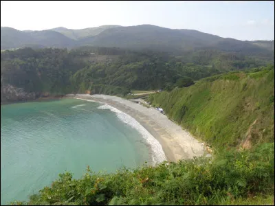 Dans le film "Meilleur Espoir féminin", quel acteur, qui en est également le réalisateur, incarne Yvon dont la fille réalise son rêve en faisant ses premiers pas au cinéma ?