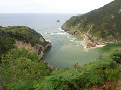 Sachant qu'elle est aujourd'hui de 85 ans, quelle était, en l'an 1900, l'espérance de vie à la naissance d'une femme française ?