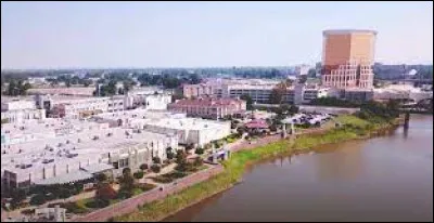 Cette ville de 62 000 habitants se situe dans l’&Eacute;tat de Louisiane, sur les rives de la Red river, face &agrave; Shreveport :
