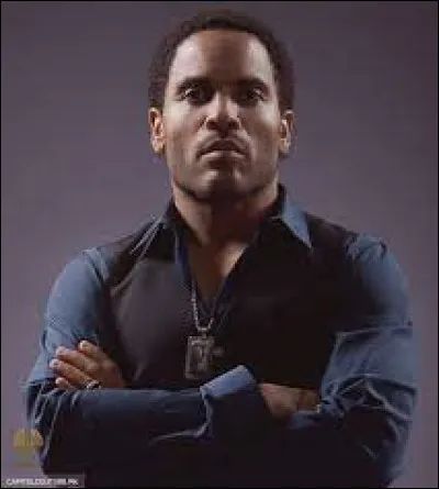 Comment s'appelle le styliste de Katniss ?