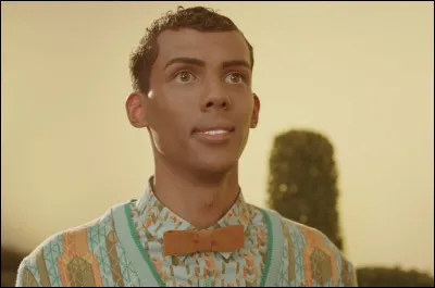 Il n'est pas un maestro, mais presque. Comment se prénomme-t-il ?