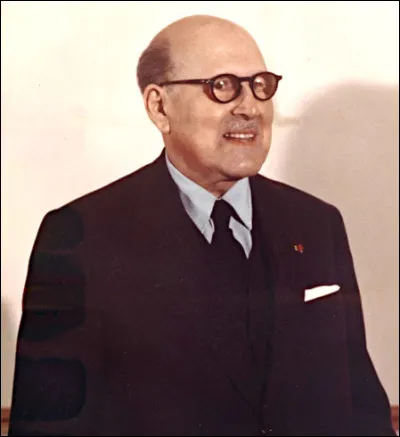 Il était le dirigeant d'une grande firme industrielle française et son décès a eu lieu en 1986. Si vous connaissez son nom, trouvez son prénom...
