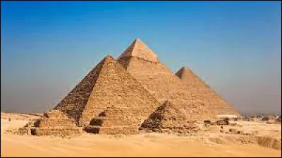 Dans quel pays y a-t-il le plus de pyramides ?