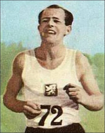 Qui est surnommé "la Locomotive tchèque" ?