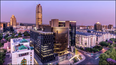 Johannesburg est l'une des trois capitales de l'Afrique du Sud.