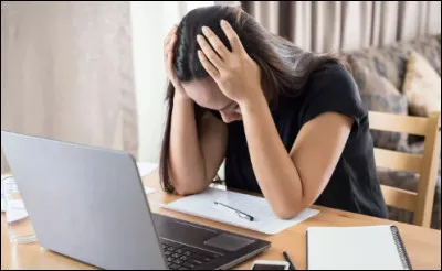 Elle a oublié tous ses cours.