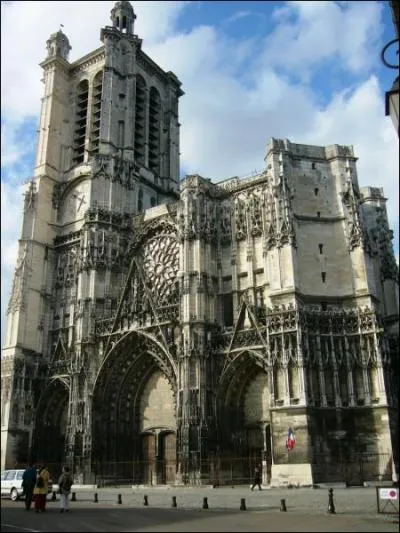 Dans quelle ville se trouve cette glise ?