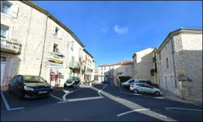 Nous sommes à présent à Causses-et-Veyran. Village de l'aire d'attraction Biterroise, il se situe dans le département ...