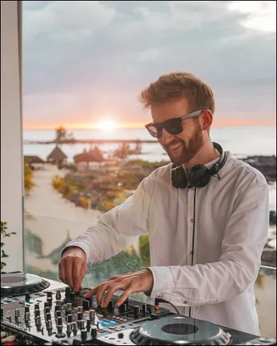 Qui est ce DJ ?