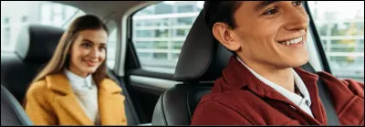 Cette passagère à l'arrière...