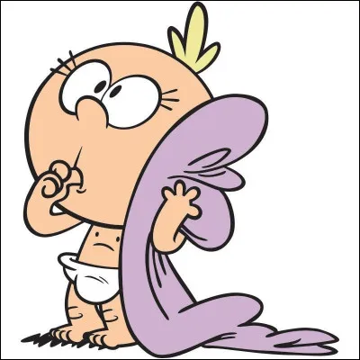 Je vous présente la plus jeune de la famille ! Sa couverture mauve est son doudou. Quel est son prénom ?