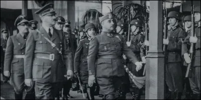 Ce 23 octobre, a lieu la rencontre de Hitler et de Franco à Hendaye, à la frontière franco-espagnole : c'était en ...