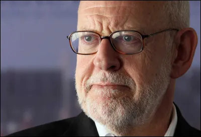 Les voix de Yoda et de Miss Piggy ont été faites par la même personne, laquelle ?