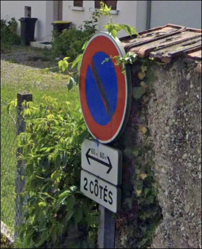 Qu'est-ce que ce panneau m'indique ?