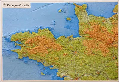 Dans quel département se trouve le Stade brestois ?