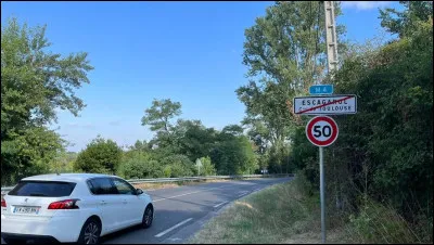 Que puis-je déduire de ce panneau ?