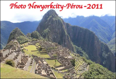 Le Machu Picchu est une ancienne cité aztèque du XVe siècle située au Pérou.