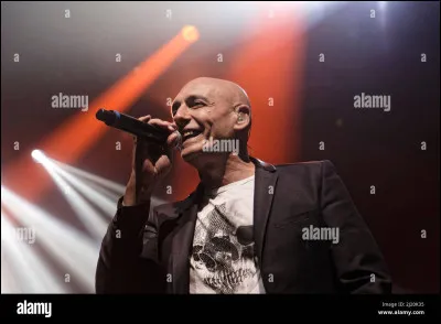 En 1988, qui chantait ''Nuit de folie'' ?