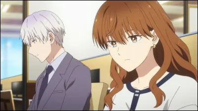 Soudain, tout disparaît. À nouveau, tu es face à un portail qui t'amène devant un bureau. Tu te dis que tu as remonté dans le temps, mais tout est différent. Tu sembles incarner quelqu'un d'autre. Dans cette nouvelle vie, tu es épuisé avec la pression sociale qui t'oblige à être dans les normes de la société. Ton patron est beau mais sévère.