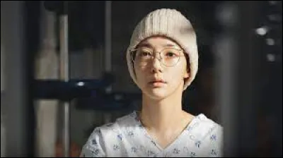 Qu'est-ce que le spectateur apprend au début de la série ?