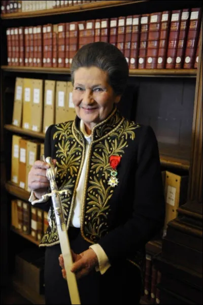 Simone Veil repose au Panthéon.