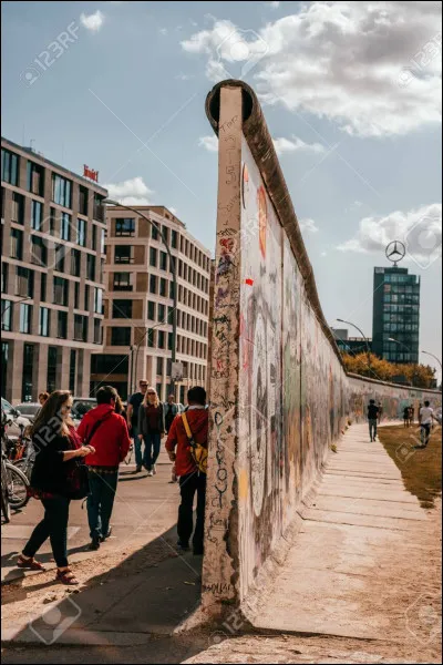 En quelle année fut-il démoli ?