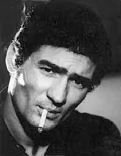 Où se trouvaient les ''romantiques", dans une chanson de Pascal Danel qui cartonna en 1966 ?