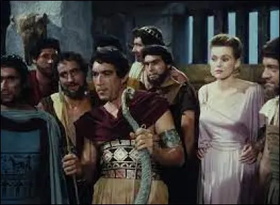 Toujours dans ce film, quel acteur est Antinoos, le chef de prétendants ?