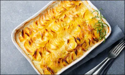 Je vais encore citer la mère Ticket, dont le restaurant de la rue Jean-Jacques Rousseau à Grenoble était le rendez-vous des gourmets attachés à la traditionnelle cuisine dauphinoise et à ce fameux gratin cuisiné sans fromage !