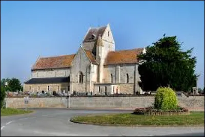 Voici l'église Saint-Gervais-et-Saint-Protais, à Jort. Village de l'arrondissement de Caen, il se situe dans le département ...