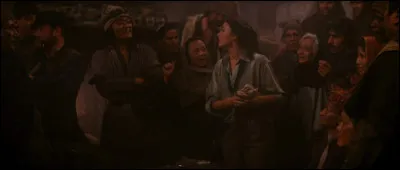 Dans quel pays Indiana Jones retrouve-t-il son ancienne petite amie ?