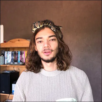 Comment s'appelle Lujipeka ?