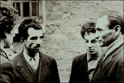 Les gens allaient ... ...