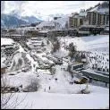 Au milieu des grandioses sommets des Ecrins, c'est l'une des stations les mieux quipes des Hautes-Alpes, avec son palais des sports en verre et ses 54 pistes.