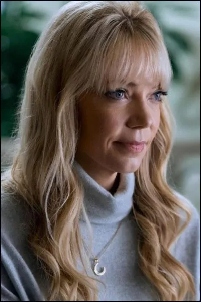 Attention spoiler !
Est-ce elle le maître du Hyde ?