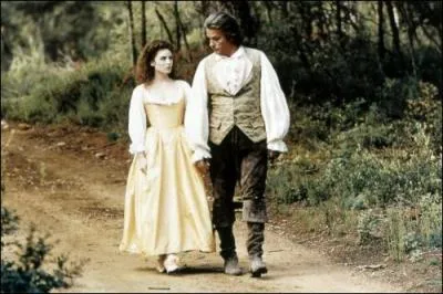 Elsa qui joue dans ...