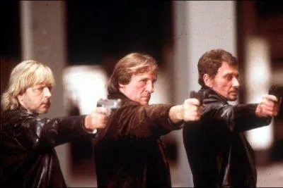 Johnny Hallyday qui joue dans ...