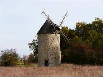 Vous avez sur cette image le moulin de Bellien, à Mazeuil. Village Viennois, il se situe dans l'ex région ...
