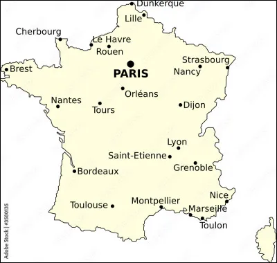Quelle est la ville située dans le département des Bouches-du-Rhône la plus étendue de toutes les communes de France métropolitaine ?